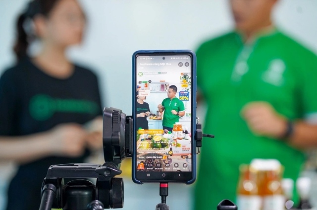 Livestream là một kênh "hái ra tiền" hiệu quả